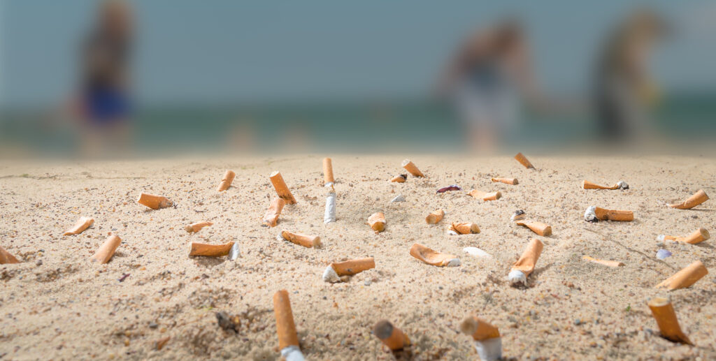 Pollution mégot cigarettes plage